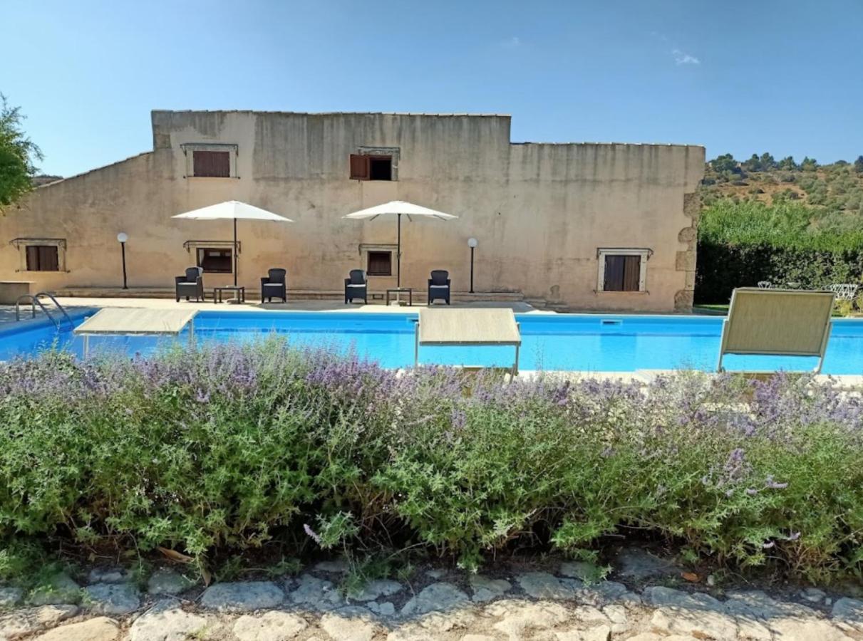 Agriturismo La Fiumara Villa Noto Exteriör bild